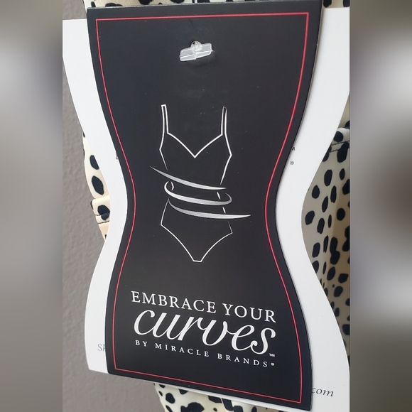 Embrace Your Curves Leopard Print Women's One Piece Swimsuit. Sz M New With Tags - Picture 2 of 7